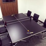 5 arsyet përse vendi juaj i punës ka nevojë për një tavolinë pingpongu